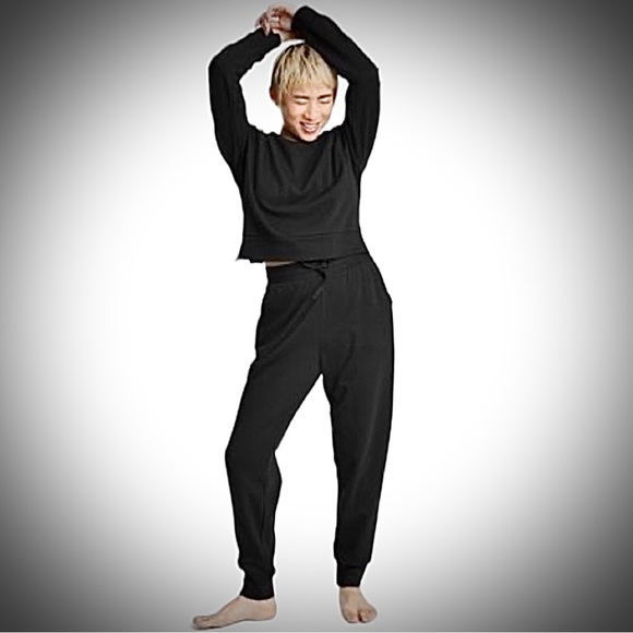 Colsie Tops Colsie Womens Fleece Lounge Sweatshirt Black Host Pick